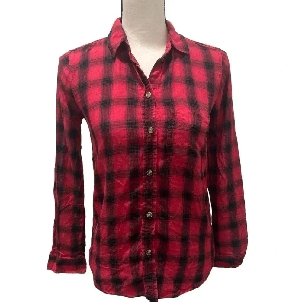 American Eagle shirt